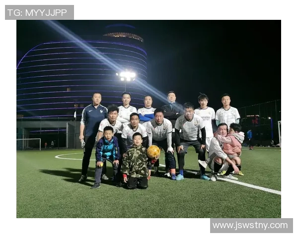 足球明星拼写挑战赛展现球场外的语言魅力与智慧