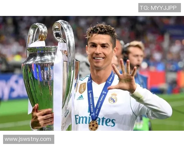 足球巨星C罗的辉煌生涯与传奇成就全方位介绍